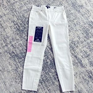 Never worn size 6 brand NINE WEST